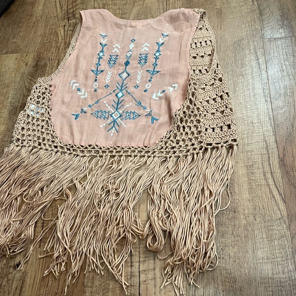 Kori light pink and blue Aztec inspired fringe vest - Picture 9 of 12